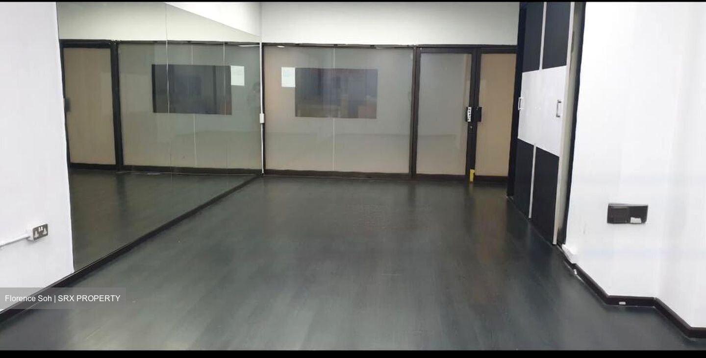 Rochore Opd (D7), Retail #457068731
